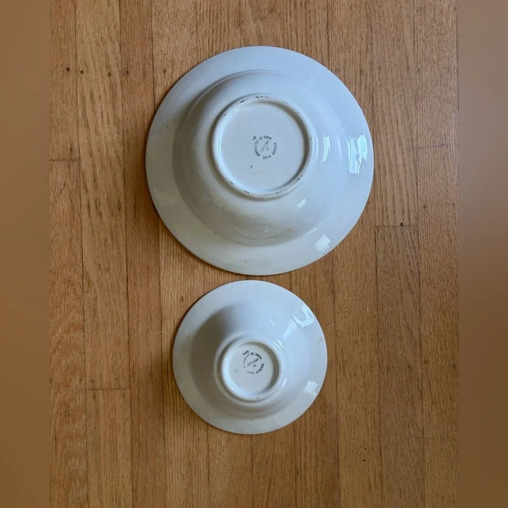 Vernon ware metlox Florence bowl set 37” and 10 3/4” lemon blueberry blackberry